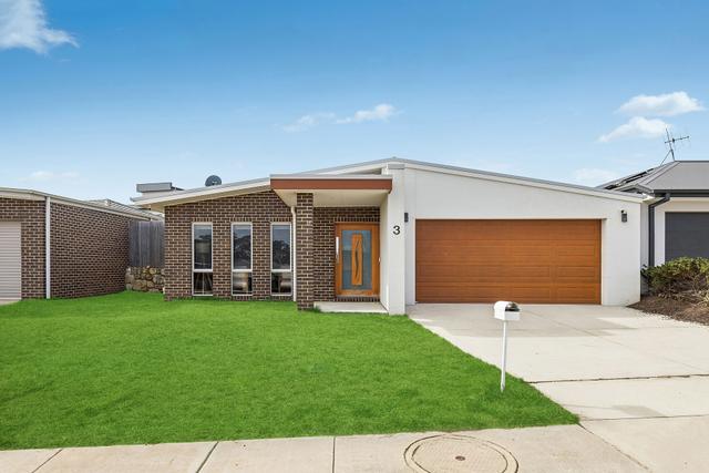 3 Myra Law Crescent, ACT 2914