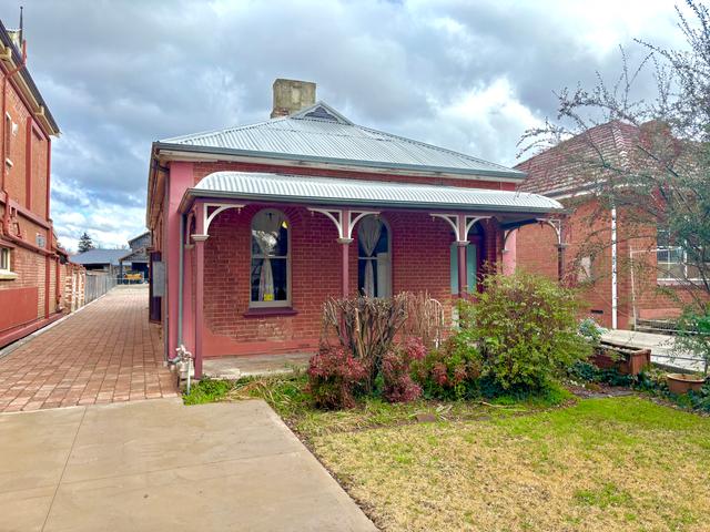 212a Russell Street, NSW 2795