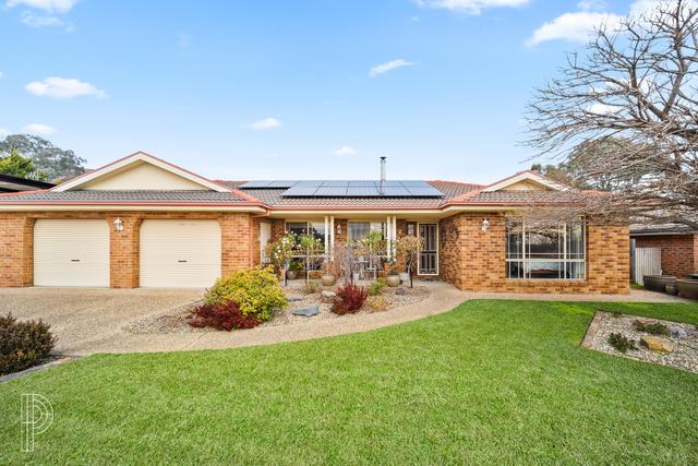 6 Menzies Court, ACT 2906