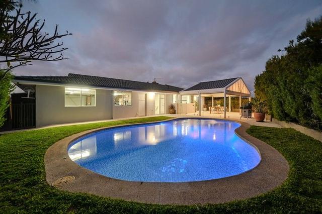 42 Dolphin Way, WA 6027
