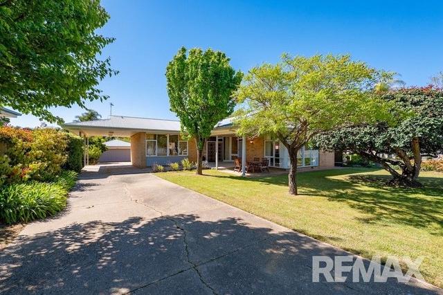 2 Lakeside Drive, NSW 2650