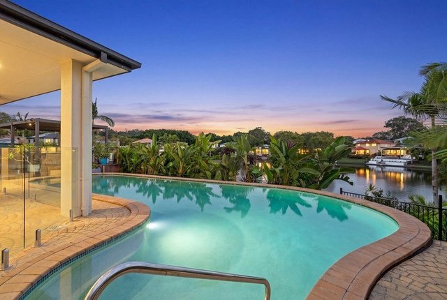 8 Crozet Court, QLD 4220