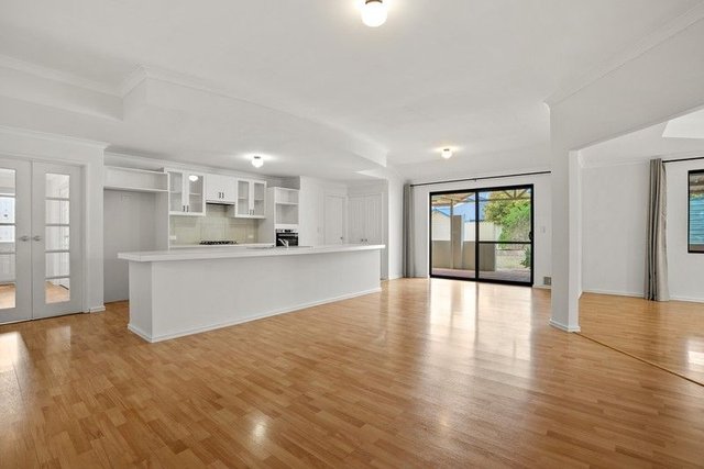 6 Coastal  Retreat, WA 6210