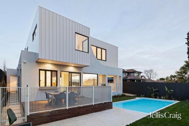 15 Castella Street, VIC 3079