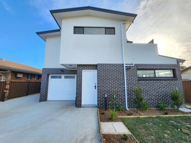 1/27 Hill Road, NSW 2170