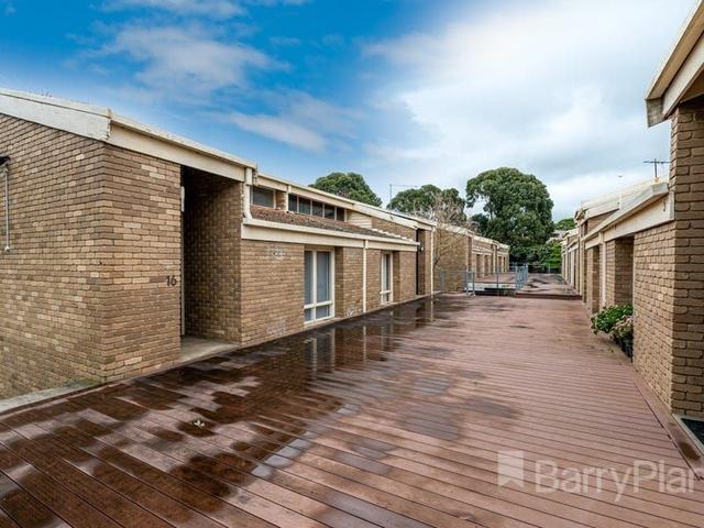 8/7 Wyuna Drive, VIC 3174