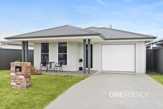 19 Windsail Lane, NSW 2540