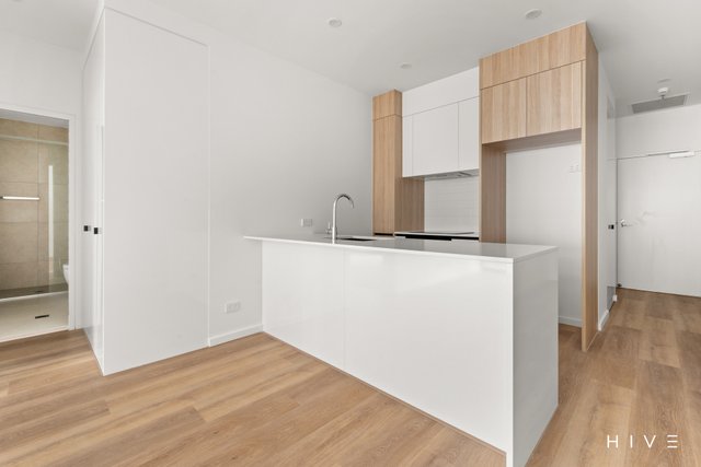 28/17 Captain Cook Crescent, ACT 2603