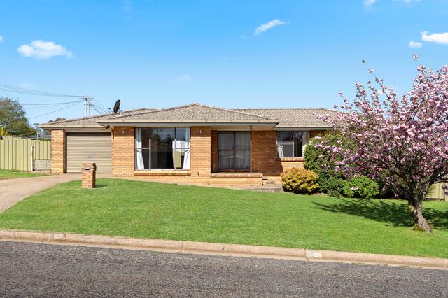10 White Street, NSW 2583