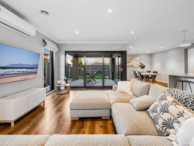 12 Celadon Grove, VIC 3977