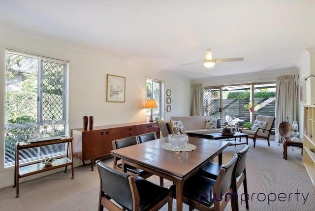 1/10 Golden Crest Place, QLD 4070