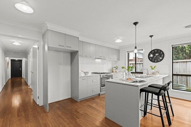 8 Mahogany Lane, VIC 3226