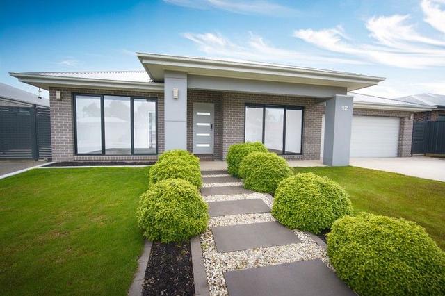 12 Seater Close, VIC 3400