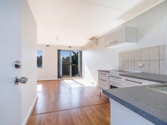 32/156 Whatley Crescent, WA 6051