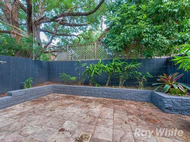 2/108 Glenalva Terrace, QLD 4051