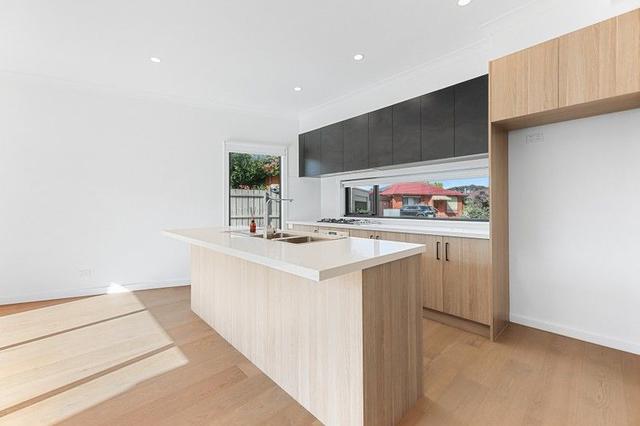 1/14 Aurea Court, VIC 3169