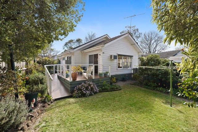 8 Highland Avenue, VIC 3190