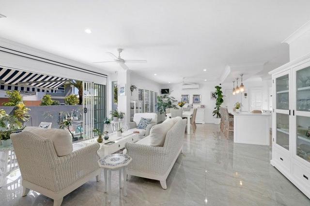 1 Catana Crescent, QLD 4212