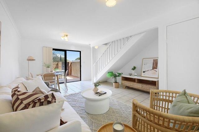 Unit 3/77 Sunshine Parade, QLD 4220