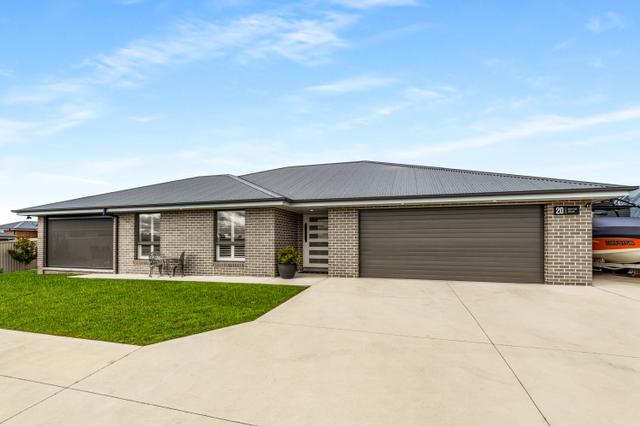 20 Darvall Drive, NSW 2795