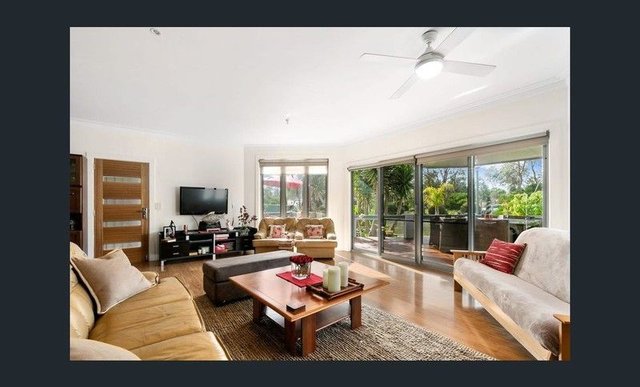 6 Catania Court, VIC 3851