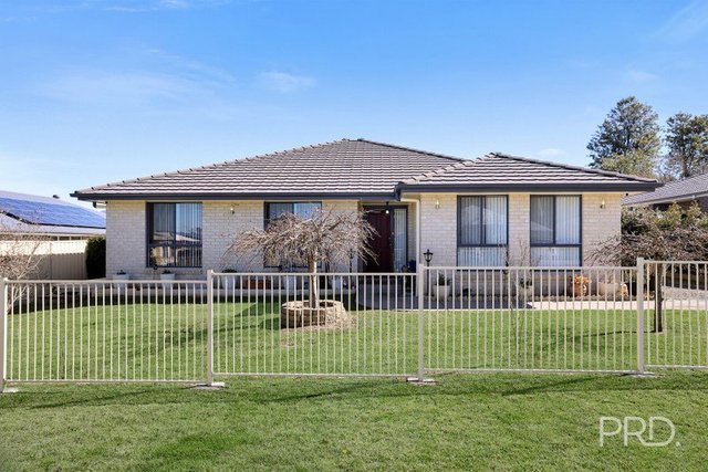 19 Rosella Street, NSW 2338