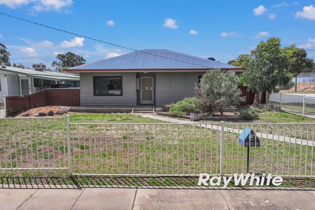 2 Moore Street, VIC 3564