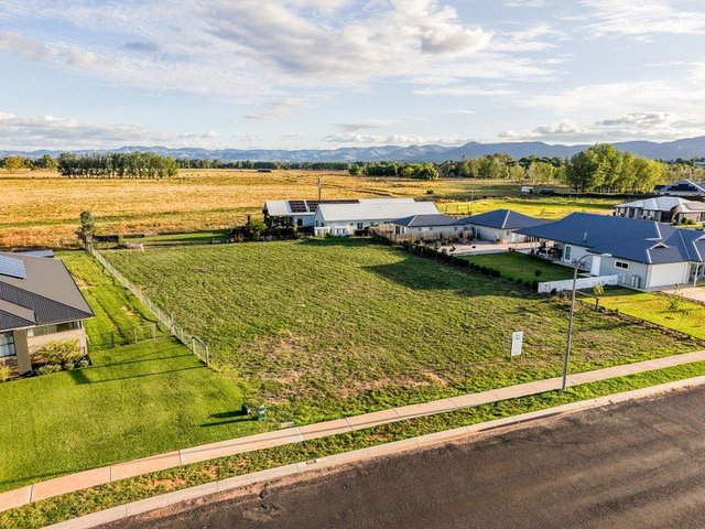 40 Wurth Drive, NSW 2850
