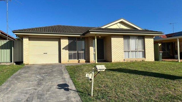 10 Edward Edgar Street, NSW 2566