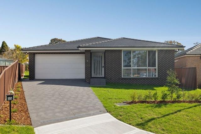 15 Wolaroi Crescent, NSW 2212