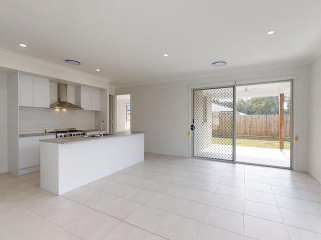 69 Loupos Street, QLD 4110