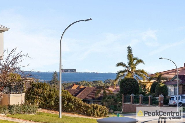 17 Longreach Parade, WA 6166