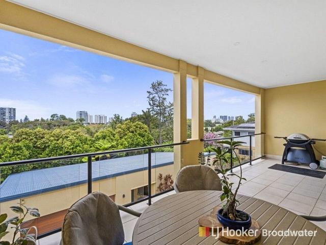 2/3 Hilltop  Street, QLD 4215
