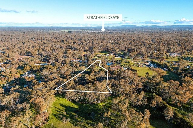 13a Homebush  Drive, VIC 3551
