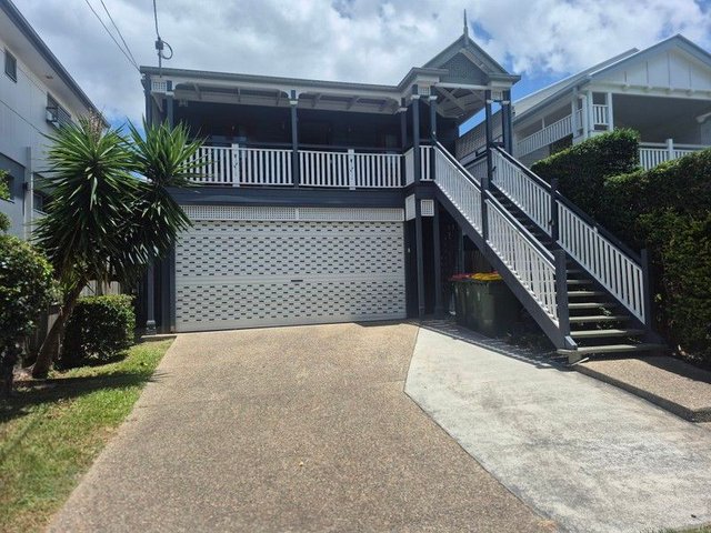 unit 2/64 Denman Street, QLD 4120