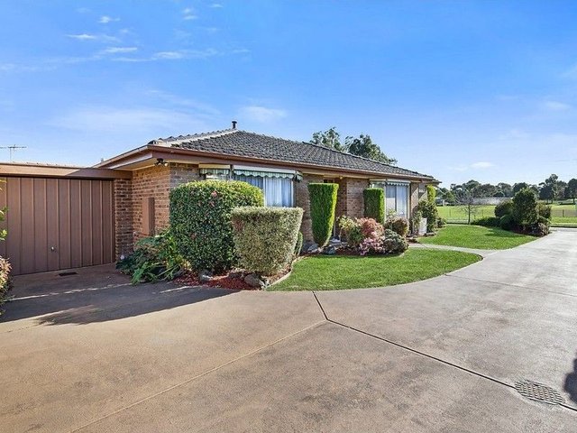 1/8 Madeline Street, VIC 3150