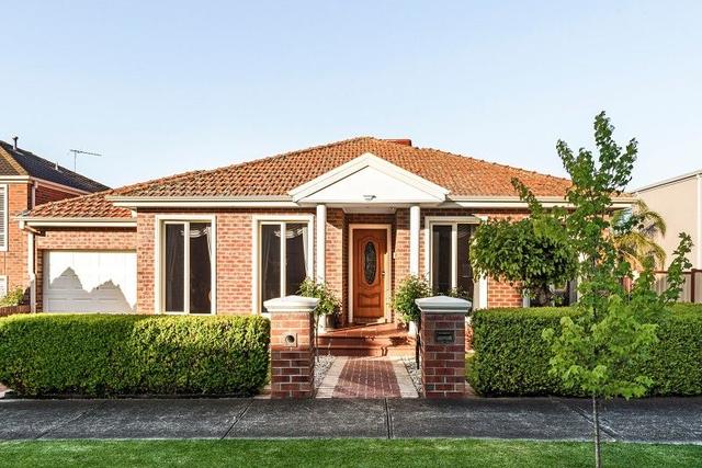 16 Riverbank Dr, VIC 3032