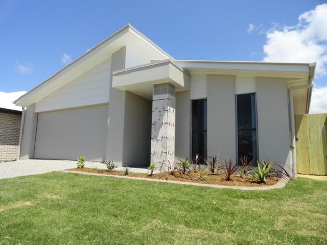 Room E/6 Flame Tree Avenue, QLD 4556