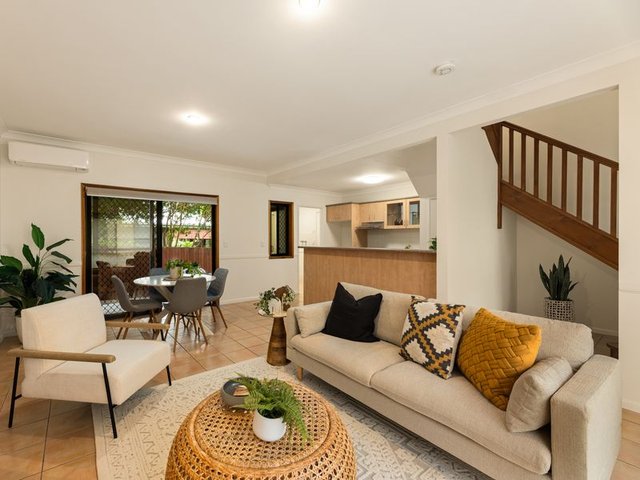 (no street name provided), QLD 4104