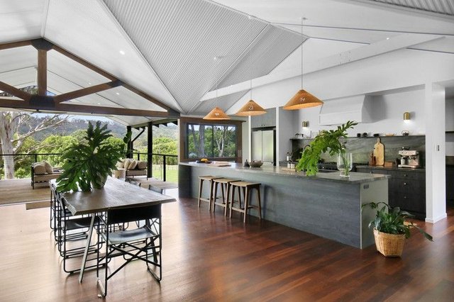 24 Stockyard Court, QLD 4228