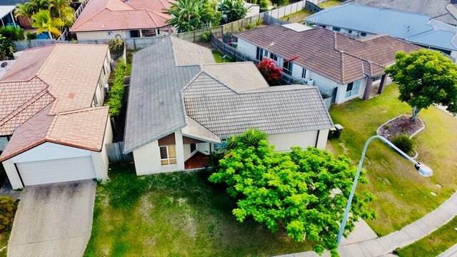 169 Macquarie Way, QLD 4116