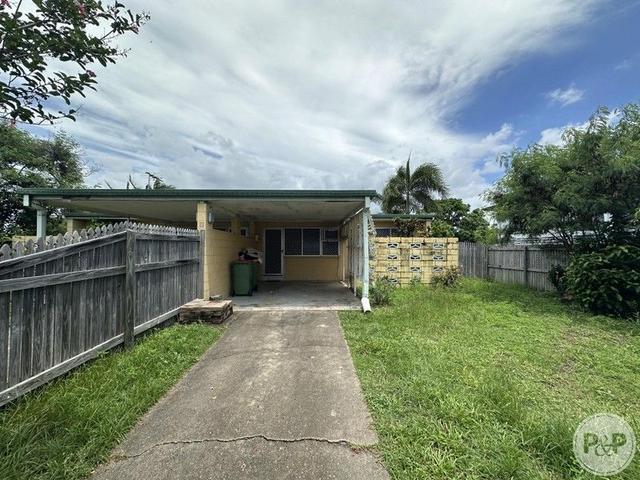 2/2 Halifax Street, QLD 4814