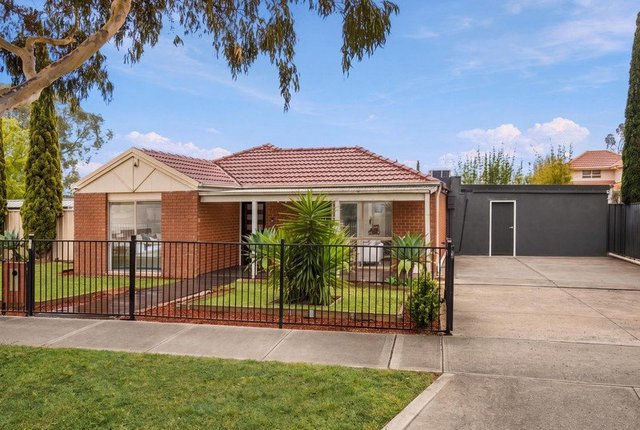 51 Manchester Drive, VIC 3037