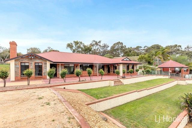 2 Tenafeate Court, SA 5114