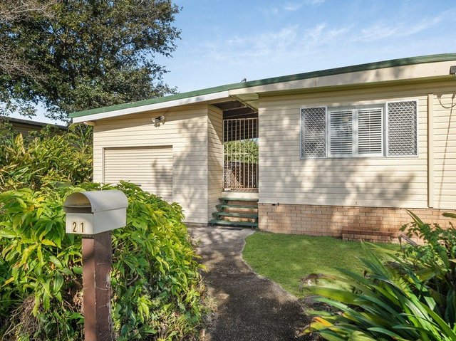 21 Kroll Street, QLD 4021