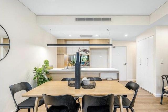 206/98 Caddies Boulevard, NSW 2155