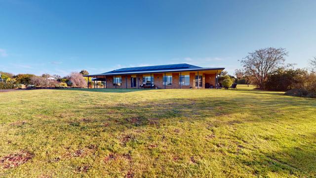 4R Dunlop Road, NSW 2830