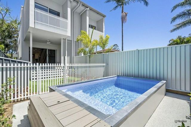 2/29 Twenty Third Avenue, QLD 4221