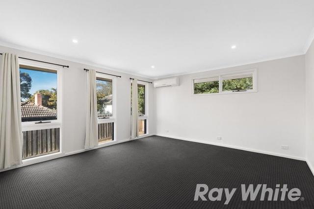2/23 MacLeod Parade, VIC 3085