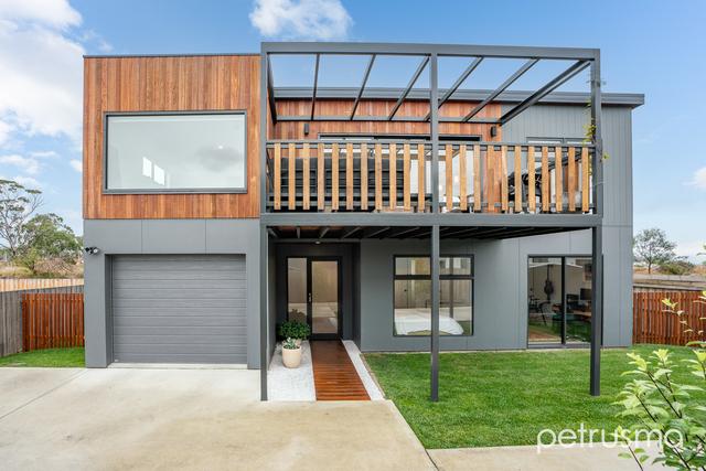 2/24 Mannata Street, TAS 7021